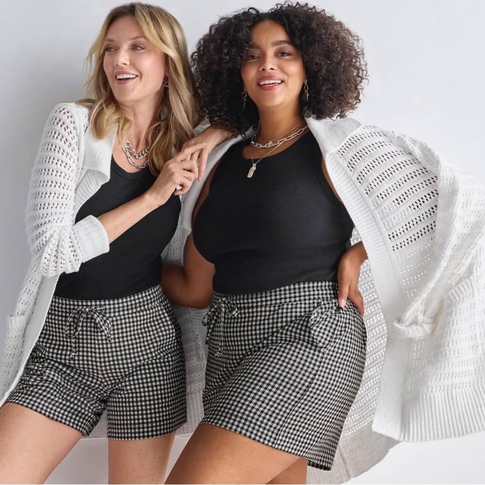 NEW! CABI Bombshell Shorts, Redux Collection, Spring ‘23, size XL, GORGEOUS NWOT